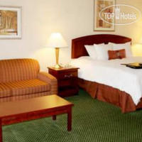 Hampton Inn Akron-South 2*