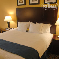 Holiday Inn Express Hotel & Suites Akron Regional Airport Area 