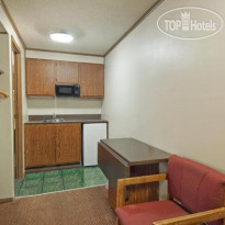 Americas Best Value Inn-Heath Newark 