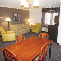 La Quinta Inn Cleveland Airport North 