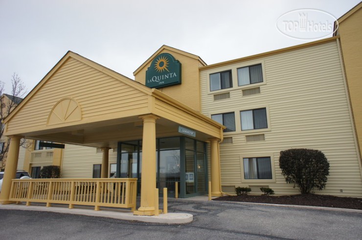 Фотографии отеля  La Quinta Inn Cleveland Independence 2*