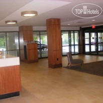 Holiday Inn Syracuse-Liverpool-Exit 37