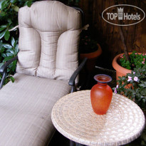 Allies Inn Bed and Breakfast 