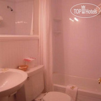 Coccas Inn & Suites Wolf Rd Albany Airport Ванная комната