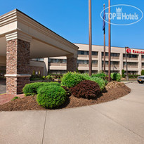 Ramada Plaza Long Island MacArthur Airport 
