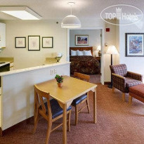 Cresthill Suites Syracuse