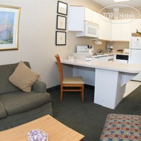 Cresthill Suites Syracuse