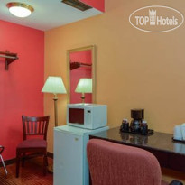 Rodeway Inn MacArthur Airport