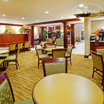 Holiday Inn Express Hotel & Suites Asheville-Biltmore Square Mall 