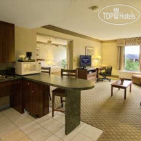 Hampton Inn & Suites Asheville I-26