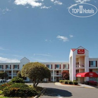 Econo Lodge & Suites Charlotte 2*