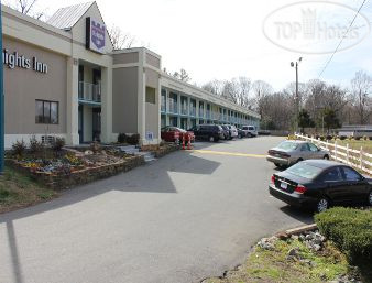 Фотографии отеля  Knights Inn Charlotte Airport 2*