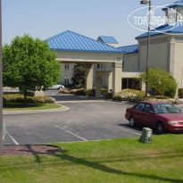 Holiday Inn Express Hotel & Suites Wilson I-95 