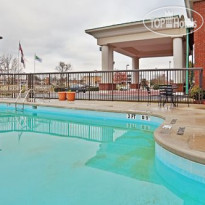 Holiday Inn Express Hotel & Suites Wilson-Downtown
