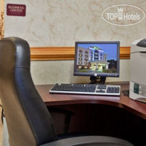 Holiday Inn Express Hotel & Suites Wilson-Downtown