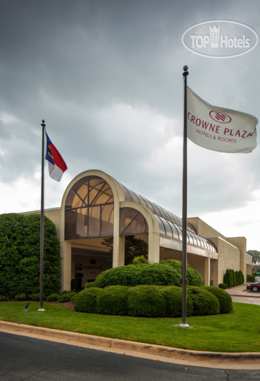 Фотографии отеля  Crowne Plaza Hickory 4*