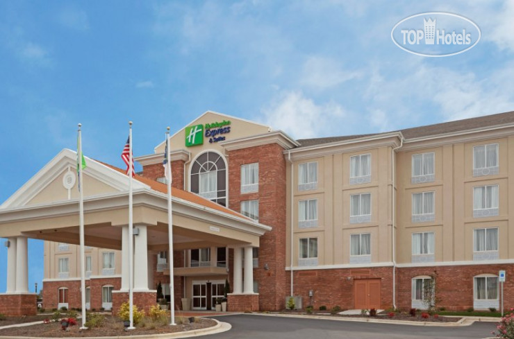 Фотографии отеля  Holiday Inn Express Hotel & Suites Greensboro - Airport Area 2*