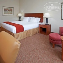 Holiday Inn Express Hotel & Suites Greensboro - Airport Area 