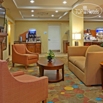 Holiday Inn Express Hotel & Suites Greensboro - Airport Area 