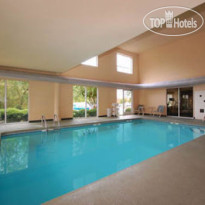 Quality Suites at Carolina Place Mall 