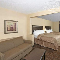 Comfort Suites Four Seasons 