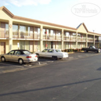 Colonial Inn & Suites 2*