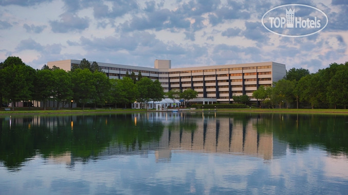 Фотографии отеля  DoubleTree Suites by Hilton Raleigh-Durham 3*