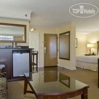 Hilton North Raleigh/Midtown 