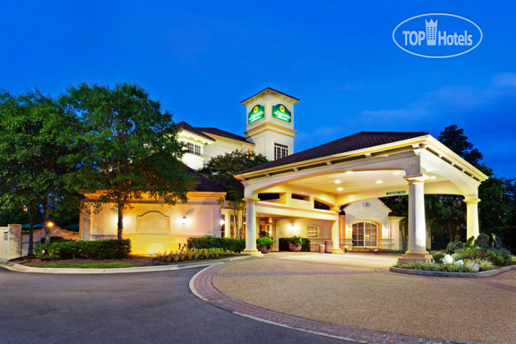 Фотографии отеля  La Quinta Inn & Suites Raleigh Cary 3*