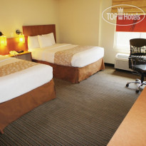 La Quinta Inn & Suites Raleigh Cary 