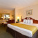 Best Western Plus Hotel & Suites Airport South 