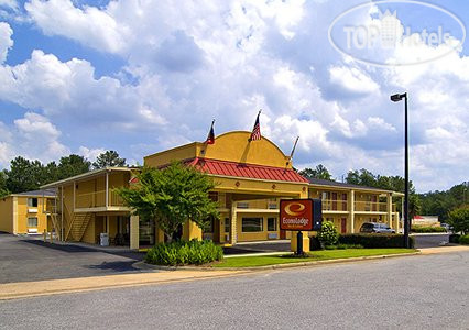 Фотографии отеля  Econo Lodge Inn & Suites at Ft. Benning 2*