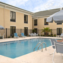 Baymont Inn and Suites Savannah / Garden City 