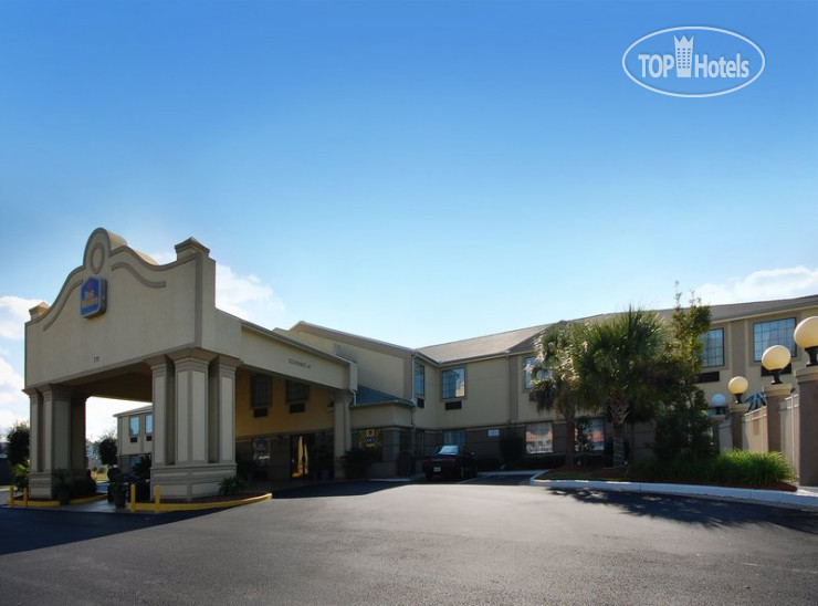 Фотографии отеля  Best Western Fort Stewart Inn & Suites 2*