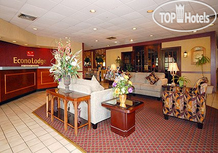 Фотографии отеля  Econo Lodge Savannah South 2*