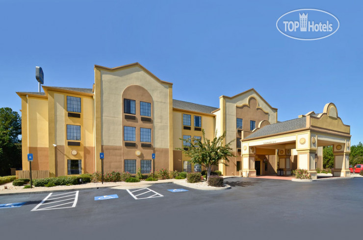 Фотографии отеля  Best Western Bradbury Inn & Suites 3*