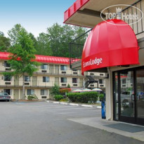 Econo Lodge Near Bellevue Square 