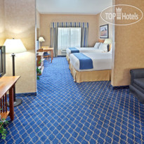 Holiday Inn Express Hotel & Suites Cheney 