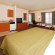 Quality Inn & Suites Federal Way Номер