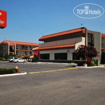 Econo Lodge Inn & Suites Bellingham 