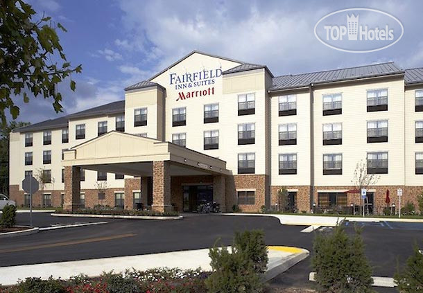 Фотографии отеля  Fairfield Inn & Suites Cumberland 2*