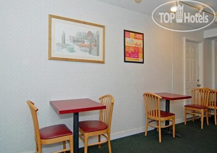 Новые добавленные фото туристов Econo Lodge Maine Mall 2*