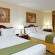 Holiday Inn Express Hotel & Suites Huntsville-University Drive 