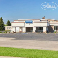 Travelodge Grand Forks 2*