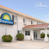 Days Inn and Suites Fargo 19th Avenue Airport Dome 2*