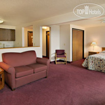 Super 8 Jamestown 