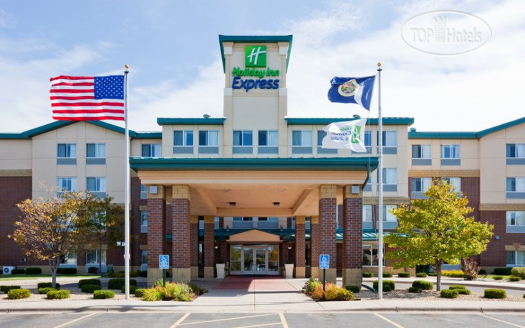 Фотографии отеля  Holiday Inn Express Hotel & Suites St. Paul NE (Vadnais Heights) 2*