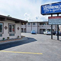 Rodeway Inn & Suites Riverton 2*