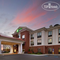 Holiday Inn Express Hotel & Suites Tullahoma