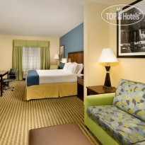 Holiday Inn Express Hotel & Suites Tullahoma